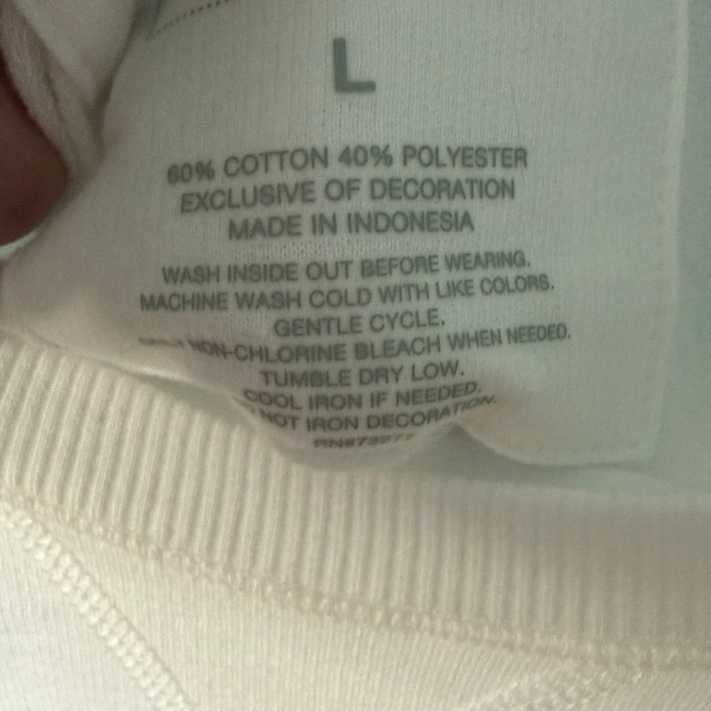 White 'OH HEY VACAY'  Sweatshirt L - Picture 8 of 8
